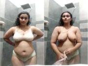 Cute Desi Girl Record her Nude Video