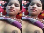 Desi Girl Showing boobs and Pussy To Lover