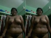 Desi Bhabhi Record Her Nude Video