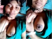 Sexy Desi Bhabhi Showing Her Boobs on Video Call