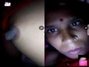 Desi Bhabhi Showing Boobs On Video Call