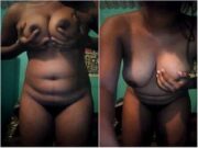 Tamil girl Showing Her Boobs