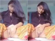 Horny Bangla Girl Showing Her Wet Pussy