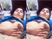 Sexy Paki Girl Showing Her Boobs Part 8