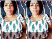 Bhabhi Record her Nude Selfie Part 1