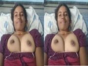 Telugu Bhabhi Showing her Nude Body Part 1