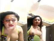 Sexy Desi Bhabhi Showing Boobs To Lover On Video Call