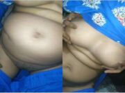 Desi Bhabhi Showing Her Boobs and Pussy