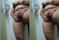 Today Exclusive- Horny Desi Girl Shows Boobs and Pussy