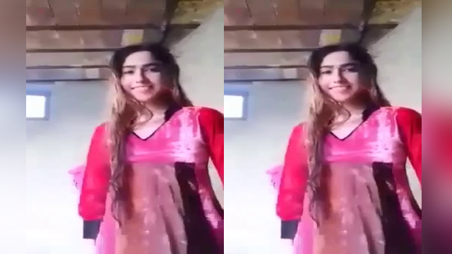 Beautiful Paki Girl WithTalk