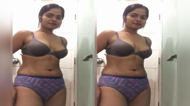 Beautiful Young Indian Girl Showing and Rubbing
