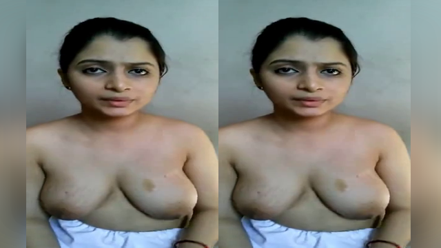 Hot n Sexy Paki Girlfriend Boob Press in White Salwar wid Audio