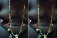 Today Exclusive – Tamil Bhabhi Shows Her Boobs and Pussy