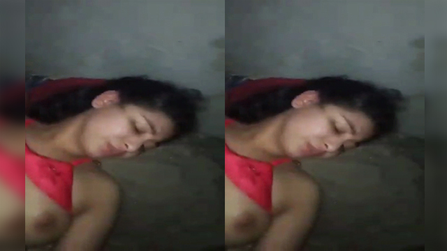 Her shaved pussy fucking