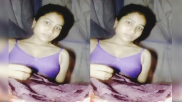 Bengali Cute Bhabi Showing And Fingering Part1