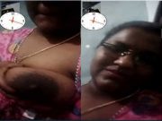 Today Exclusive – Desi Bhabhi Shows her Big Boobs On Video Call