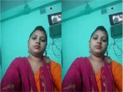 Today Exclusive – Most Demanded Jyotsna Boudi Bathing and Fingering Shows to Lover On Video Call Part 5
