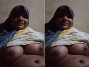 Today Exclusive – Bangla Bhabhi Shows Her Boobs