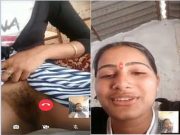 Today Exclusive – Desi Village Girl Shows her Pussy On VC