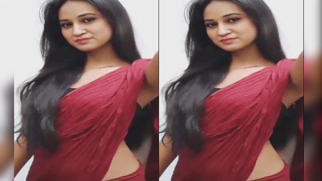 Desi Girl Showing Her Full Nude