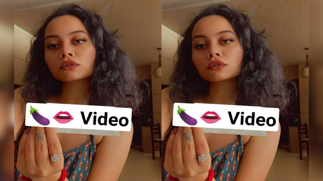 Sexy babe blowjob updates