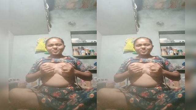 Horny Desi Girl Shows her Boobs and Pussy Part2