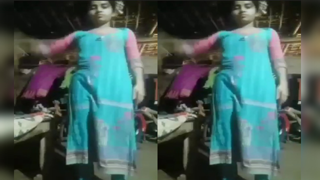 Bangladeshi Beautiful Horny Village Girl