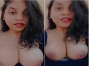 Today Exclusive –Desi Girl Shows Her Big Boobs