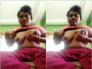 Today Exclusive – Hot Bangla Mall Shows Her Boobs
