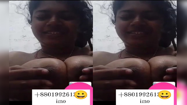 Bangladeshi Sexy Girl Squeezing Boobs
