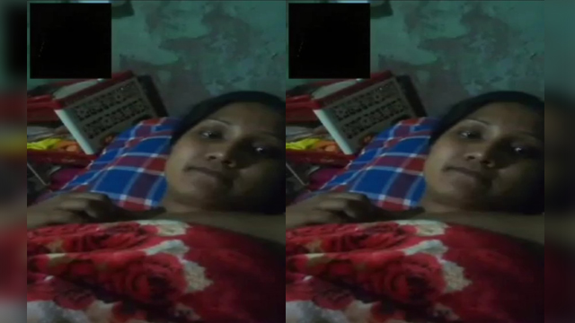 Bangladeshi Married Bhabi Showing
