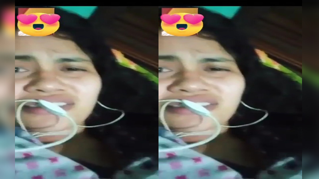 Bangladeshi Beautiful Girl Showing boobs