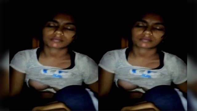 Desi Girl Nude Captured By Lover