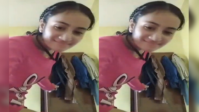 Cute Indian Girl Showing Ass