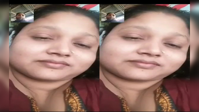 Bangladeshi Married Bhabi Showing