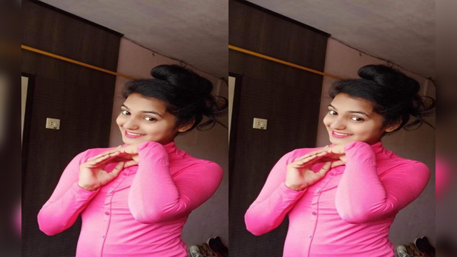 Desi Slim Girl Nude