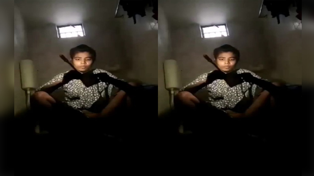 Bangladeshi Girl Shaving Pussy