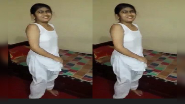 Bangladeshi Beautiful Girl Fucking With Lover