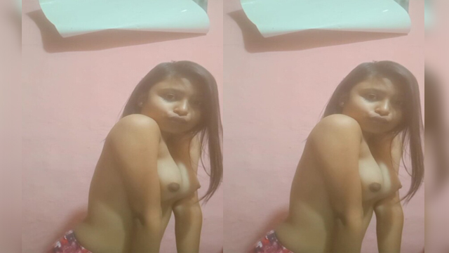Cute Indian Girl Showing boobs