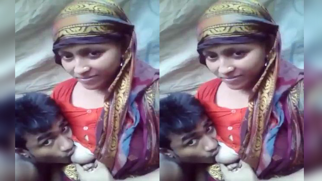 Bangladeshi Village Bhabi Boob Sucked By Debar