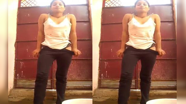 Desi Girl Before Bath Showing