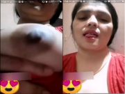 Today Exclusive -Sexy Desi Bhabhi Shows her Boobs and Pussy