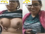 Today Exclusive -Indian Girl Shows her Boobs on VC