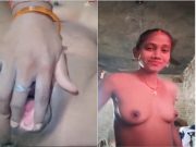 Today Exclusive -Desi Village Bhabhi Shows her Boobs and Wet Pussy Part1
