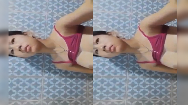 Bangladeshi Slim Monipuri Girl Showing Boobs