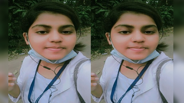 Bangladeshi girl showing boobs