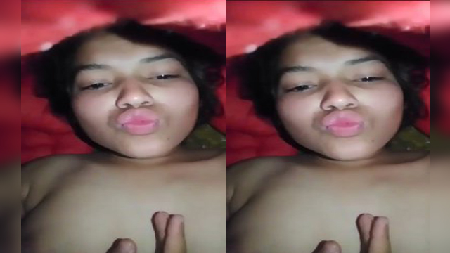 Beautiful Desi Girl Fingering