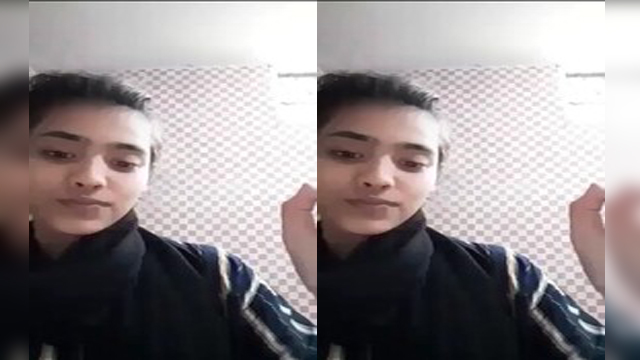 Bangladeshi Beautiful Cute Girl Showing