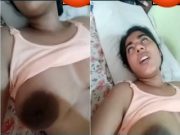Today Exclusive -Desi Girl Showing her Boobs