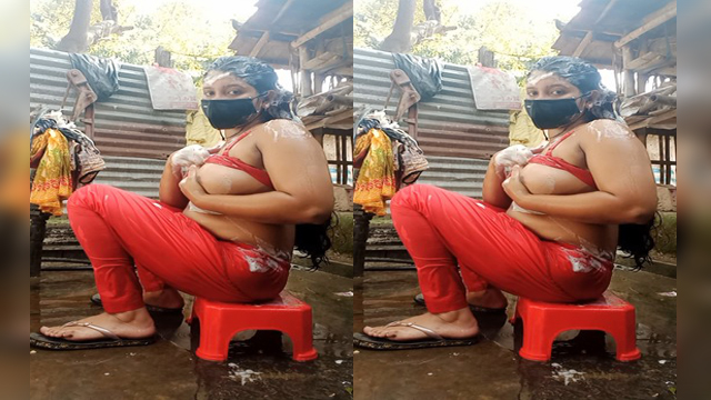 Sexy Bangladeshi Girl Bathing Part2